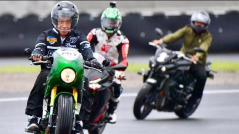 Presiden Jokowi Jajal Sirkuit Mandalika di Nusa Tenggara Barat Jelang Gelaran WorldSBK 2021