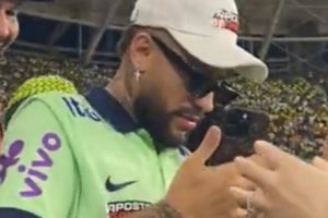 Ketika Neymar Gadungan Mengecoh Suporter Brazil Hingga Staff Keamanan Stadion