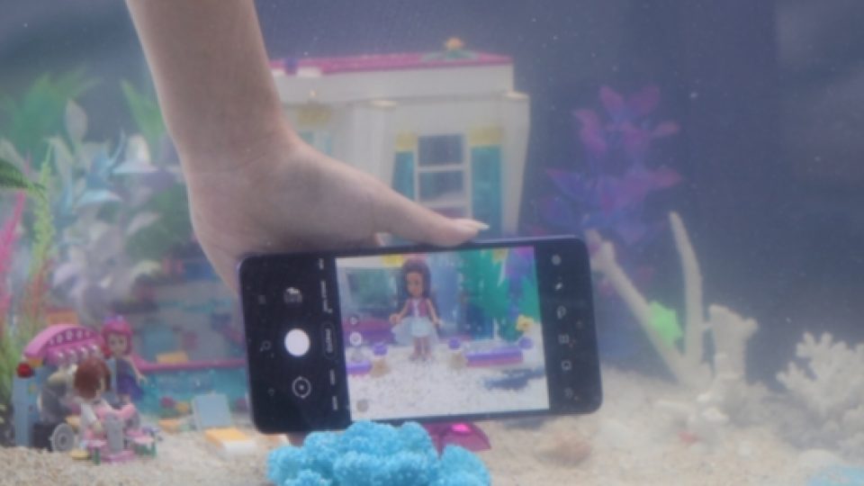 Mulai Dari Rp 4 Jutaan, Samsung Galaxy A52 dan A72 Dilengkapi Fitur Water and Dust Resistance