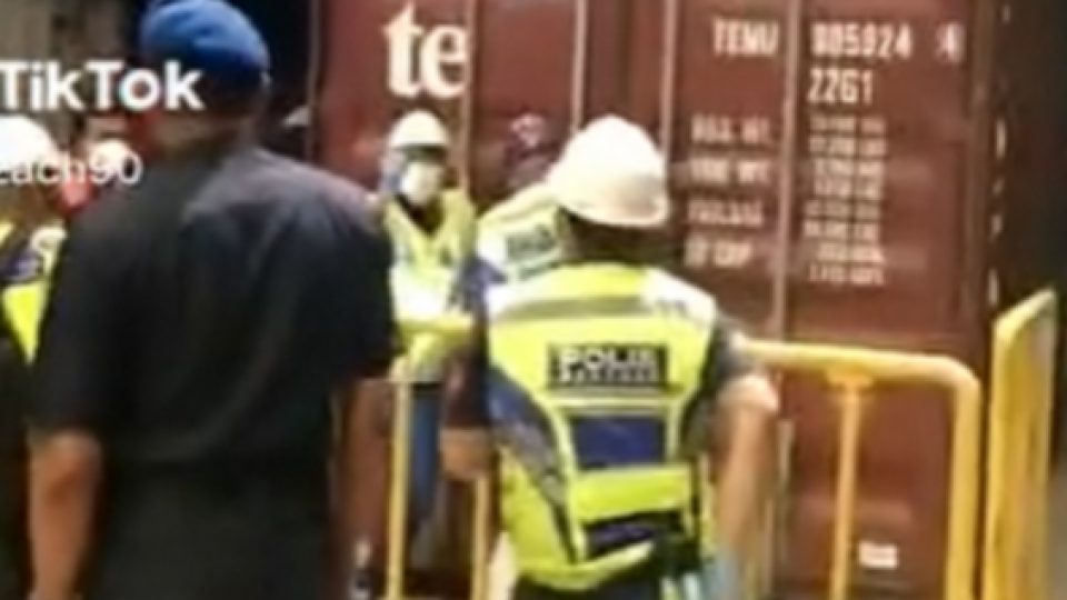 Bocah Bangladesh Terbawa ke Malaysia Usai Main Petak Umpet di Pelabuhan
