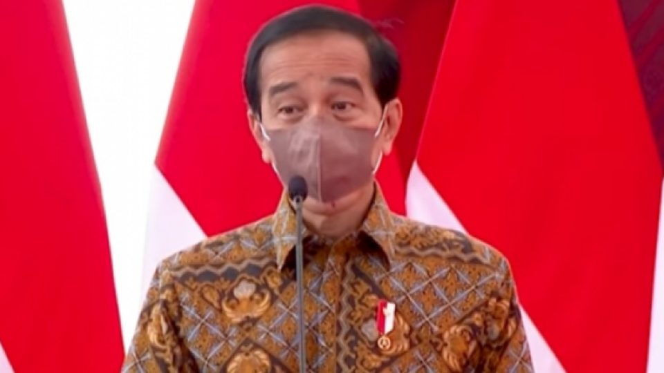Presiden Jokowi Peringatkan Istri Personel TNI-Polri Agar Tak Undang Penceramah Radikal Atas Nama Demokrasi