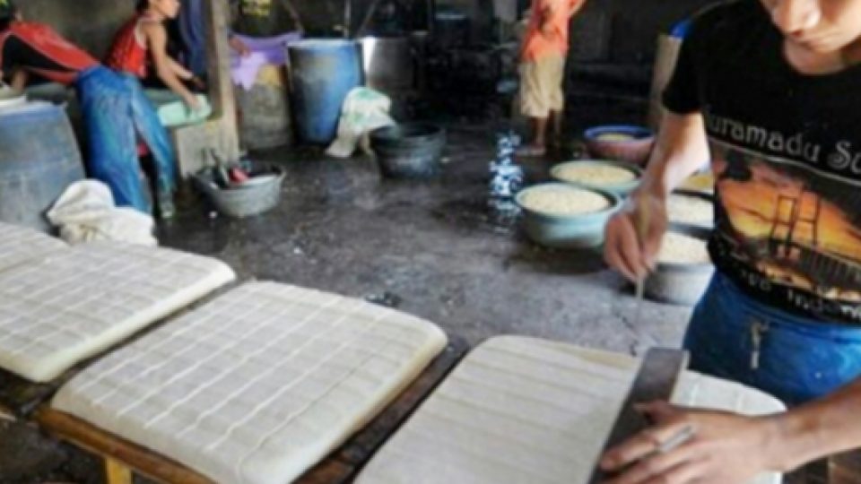 Perajin Tahu Tempe Janji Akan Kembali Memasok Pasar Setelah 3 Hari Mogok Produksi