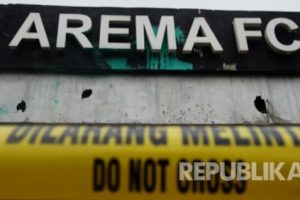 Arema FC Pertimbangkan Untuk Membubarkan Diri Usai Ratusan Arek Malang Berunjuk Rasa Hari Minggu Kemarin