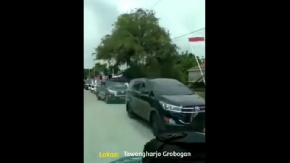 Viral Video Rombongan Presiden Jokowi Beri Jalan Bagi Ambulans, Ini Kesaksian Sopir Ambulans!