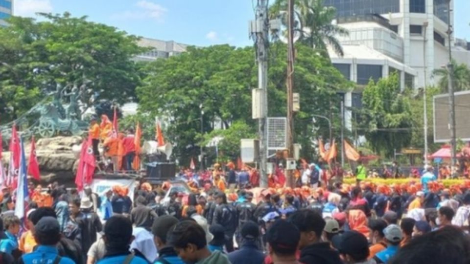 Unjuk Rasa Buruh di Patung Kuda Hari Ini Tolak Pengesahan Perppu CIpta Kerja