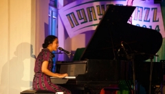 Frau Memukau Penonton Ngayogjazz 2014