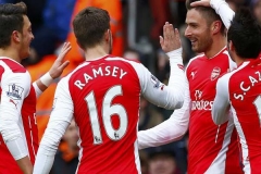 Hujan Gol di Emirates Stadium