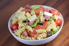 Yuk Buat Italian Pasta Salad Untuk Menu Makan Siangmu!
